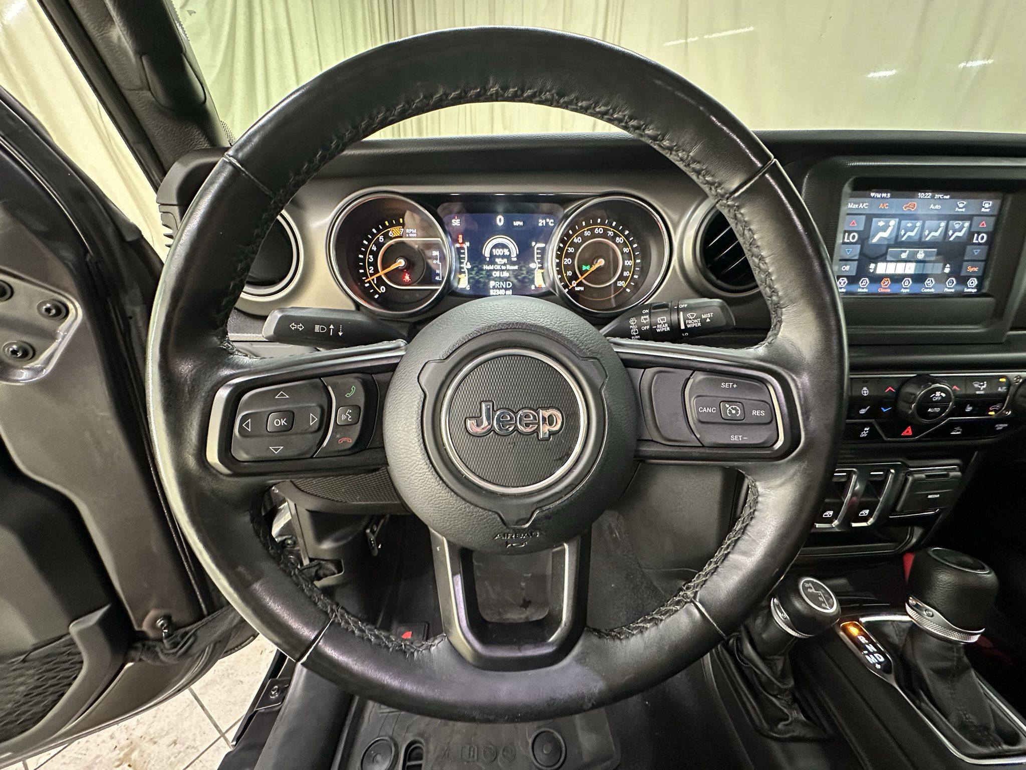 Used 2022 Jeep Wrangler Sport AWD/4WD image 26