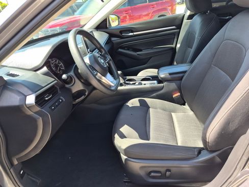 Used 2021 Nissan Altima 2.5 SV AWD/4WD image 16