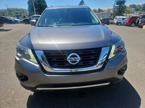 Used 2018 Nissan Pathfinder SL w/ Cargo Package FWD image 8