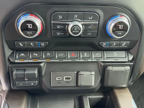 Used 2020 GMC Sierra 1500 SLT w/ SLT Premium Plus Package image 31