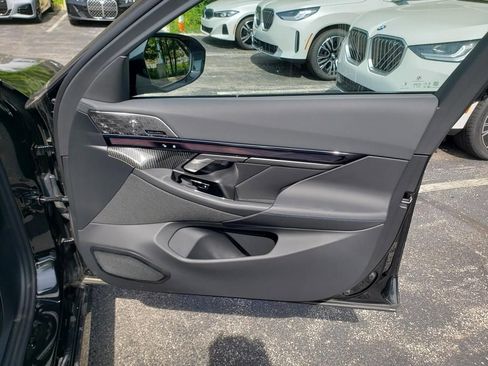Used 2026 BMW 540i xDrive AWD/4WD image 18