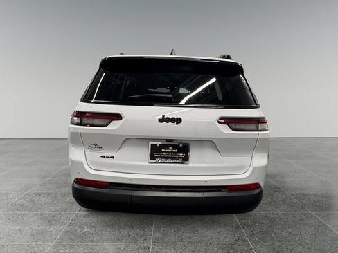 Used 2023 Jeep Grand Cherokee L Laredo AWD/4WD image 27