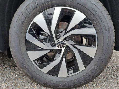 New 2026 Volkswagen Tiguan S image 23