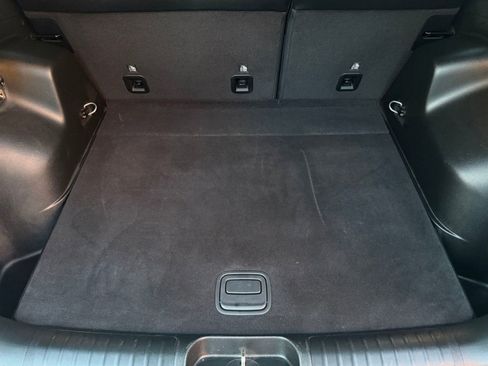 Used 2019 Jeep Cherokee Latitude Plus image 30