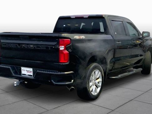 Used 2020 Chevrolet Silverado 1500 Custom w/ Custom Value Package image 12