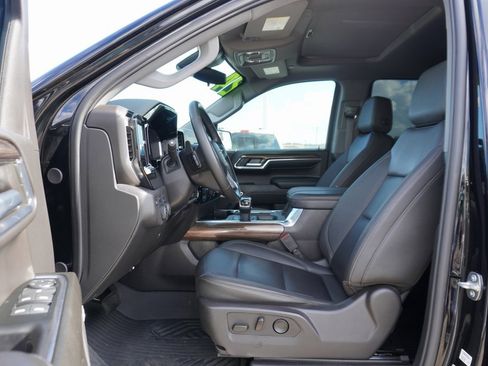 Used 2024 Chevrolet Silverado 1500 LT Trail Boss w/ LT Trail Boss Premium Package image 7