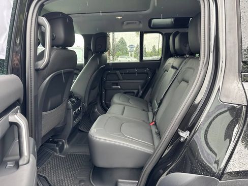 New 2026 Land Rover Defender 110 S AWD/4WD image 5