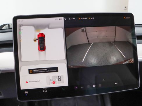 Used 2023 Tesla Model Y AWD image 18