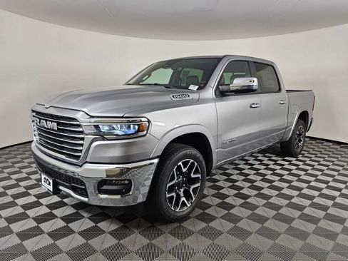 New 2025 RAM 1500 Laramie image 8
