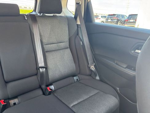 Used 2025 Nissan Rogue SV FWD image 39