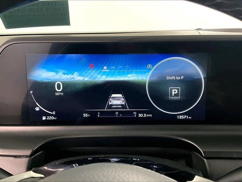 Used 2024 Kia Seltos EX image 13