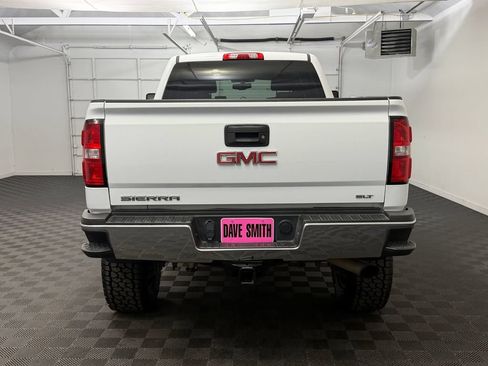 Used 2019 GMC Sierra 2500 SLT w/ Suspension Package, Off-Road AWD/4WD image 9