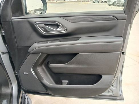 Certified 2022 GMC Yukon SLT w/ SLT Luxury Package image 16