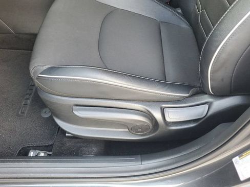 Certified 2024 Kia Forte GT-Line FWD image 18