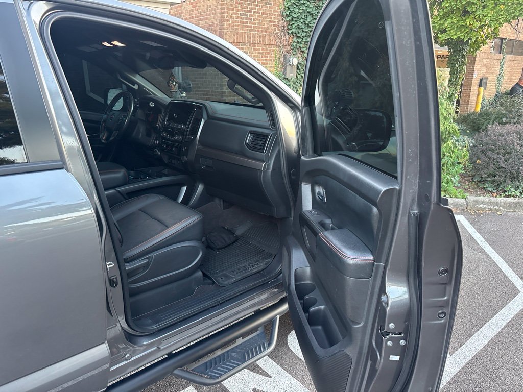 Used 2022 Nissan Titan PRO-4X w/ Pro-4x Utility Package AWD/4WD image 15