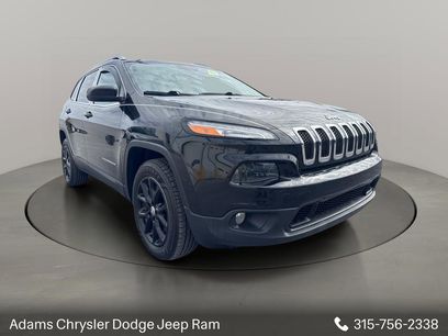 Used 2018 Jeep Cherokee Latitude Plus w/ Comfort/Convenience Group