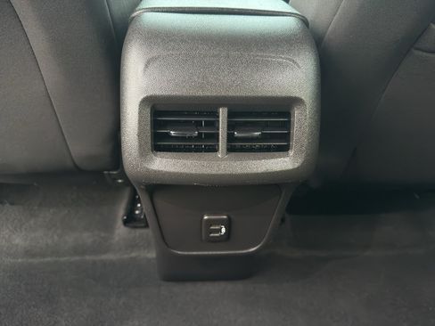 Certified 2024 Chevrolet Equinox LT AWD/4WD image 31