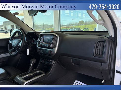 Used 2022 Chevrolet Colorado LT w/ LT Convenience Package image 13