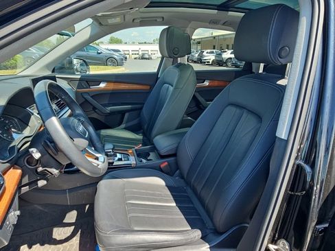 Certified 2023 Audi Q5 2.0T Premium w/ Convenience Package AWD/4WD image 3