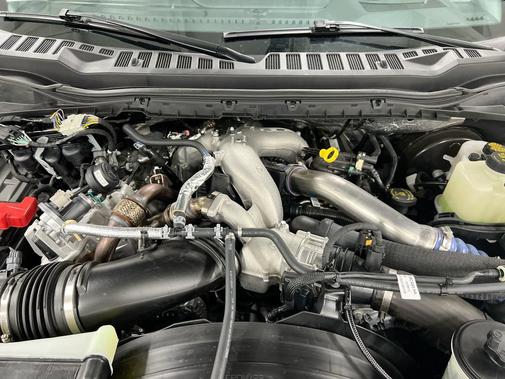 Used 2024 Ford F250 Lariat w/ Lariat Ultimate Package AWD/4WD image 25