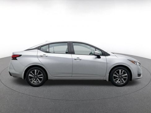 Used 2025 Nissan Versa SV FWD image 10