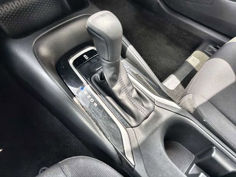 Used 2024 Toyota Corolla LE FWD image 19