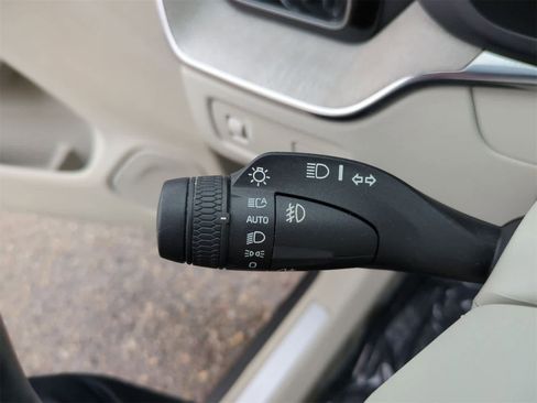 Used 2022 Volvo XC60 B5 Inscription w/ Advanced Package image 24