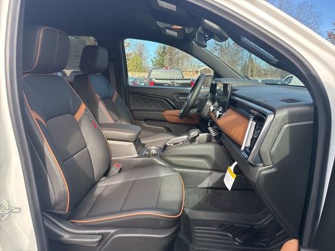 New 2026 GMC Canyon AT4 image 13