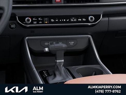 New 2026 Kia Carnival EX FWD image 23