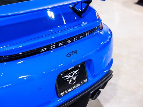 Used 2022 Porsche 718 Cayman GT4 RWD image 15