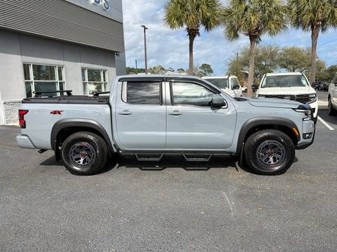 Used 2025 Nissan Frontier PRO-4X w/ Pro Premium Package image 9