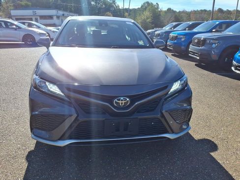 Used 2023 Toyota Camry XSE image 9