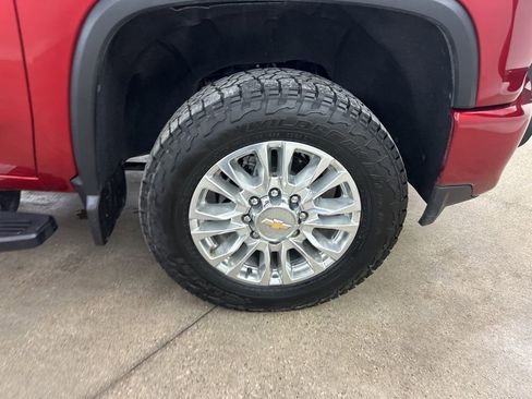 Used 2022 Chevrolet Silverado 2500 High Country image 15