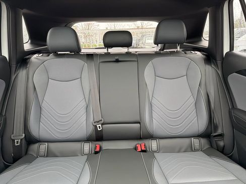 New 2026 Volkswagen Tiguan SE R-Line image 31