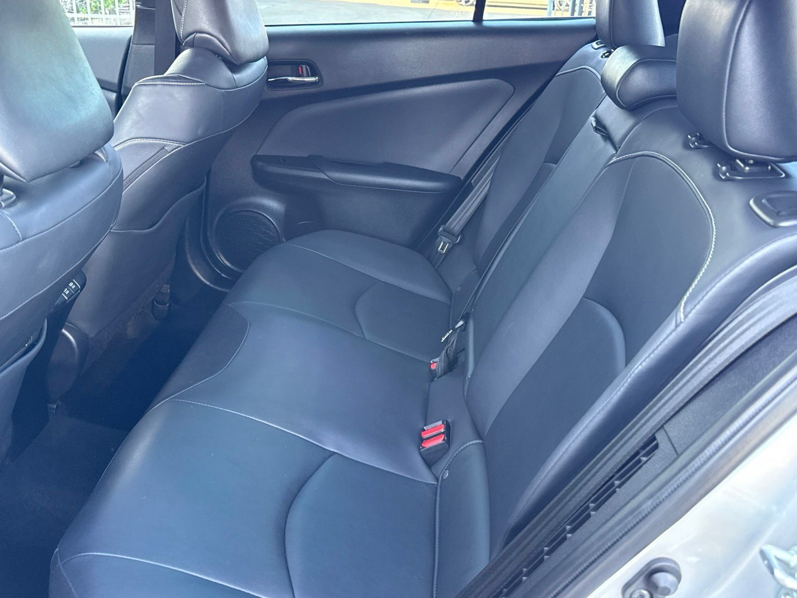 Used 2020 Toyota Prius Prime XLE FWD image 35