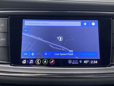 Used 2024 Buick Enclave Premium image 19