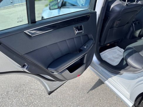 Used 2010 Mercedes-Benz E 63 AMG Sedan image 5