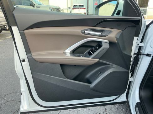 New 2025 Audi Q5 Premium image 30