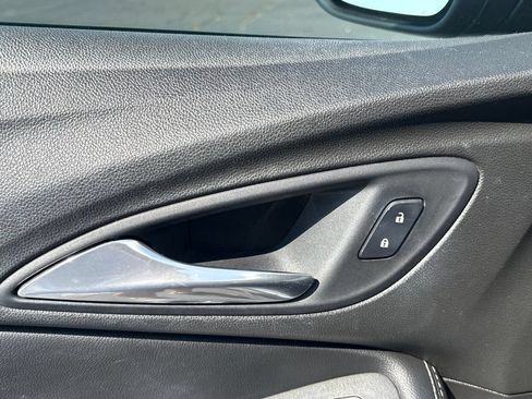 Used 2021 Buick Encore GX Preferred FWD image 9