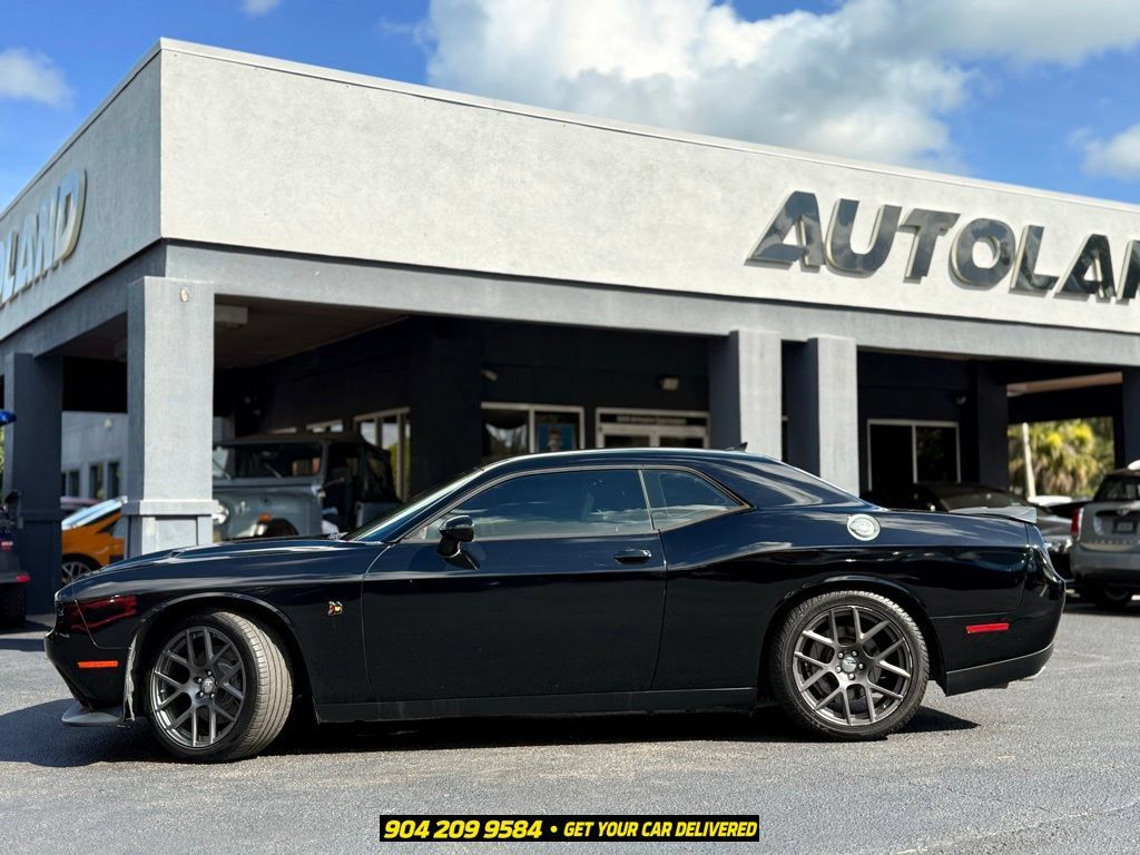 Used 2016 Dodge Challenger R/T Scat Pack w/ Leather Interior Group RWD image 5