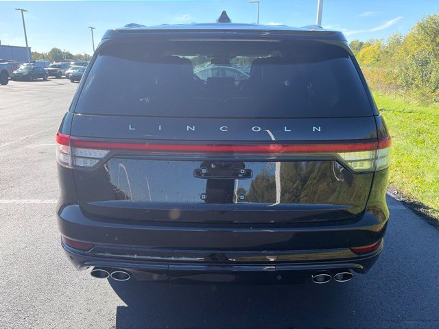 Used 2025 Lincoln Aviator Reserve w/ Equipment Group 201A AWD/4WD image 12