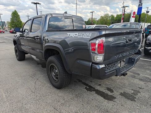 Used 2021 Toyota Tacoma TRD Off-Road w/ Technology Package AWD/4WD image 6