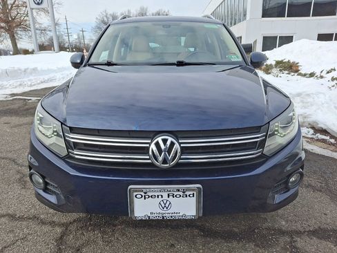Used 2012 Volkswagen Tiguan SEL image 2