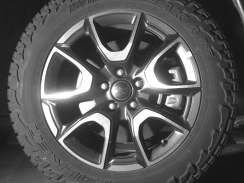 Used 2025 Jeep Compass Trailhawk image 13