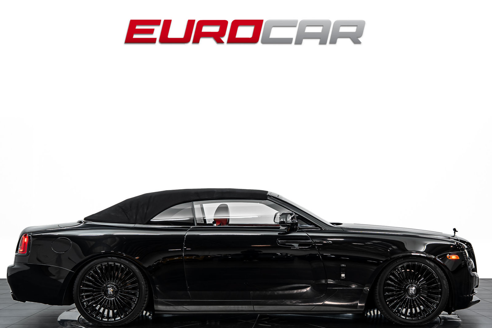 Used 2018 Rolls-Royce Dawn RWD image 7