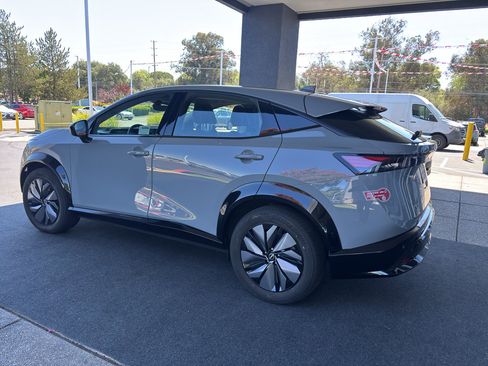 Certified 2024 Nissan Ariya AWD image 4