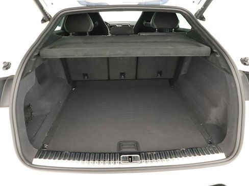 Used 2023 Lamborghini Urus Performante AWD/4WD image 38