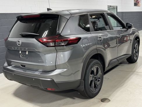 New 2026 Nissan Rogue SV AWD/4WD image 10