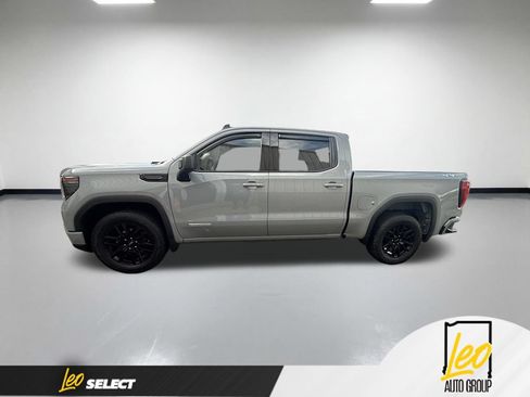 Used 2024 GMC Sierra 1500 Elevation AWD/4WD image 10