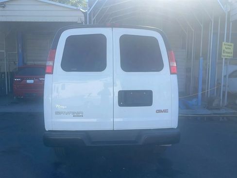 Used 2015 GMC Savana 2500 RWD image 6